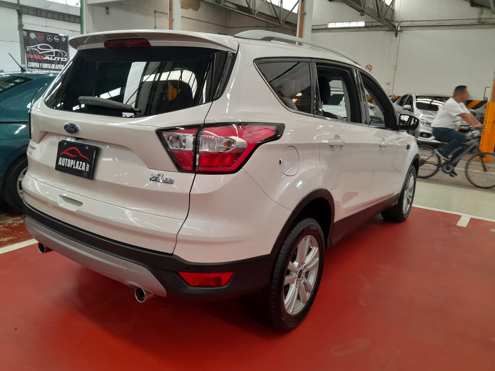 Ford Escape Plus 2018 At
